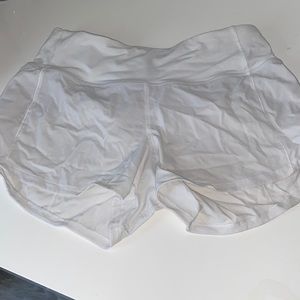 white lululemon speed up shorts 4